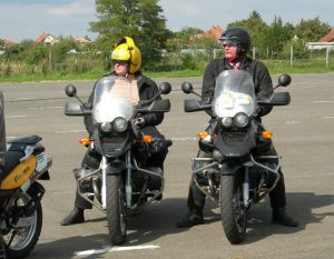 Inygenes Vezetéstechnikai Tréning motorosoknak