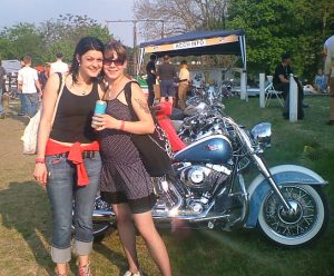 Annus motoros csaj rock and roll