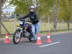 Edina motorozni tanul Egyes rutinfeladat