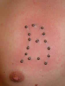 Tóth Tamara Cápi a piercer