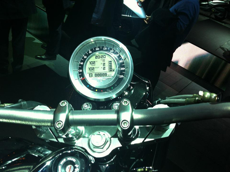 Moto Guzzi California V7 Scrambler 2012 6