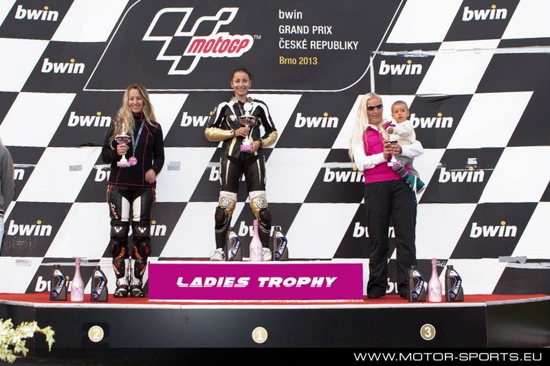 ladies trophy 2013 4 01