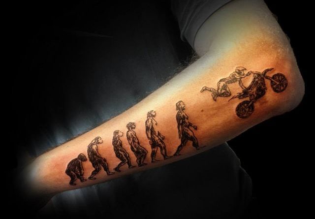 Diószegi Csilla „Wefguk”, a Wonderland Tattoo-ban kapott új esélyt 10 dioszegi-csilla-motor