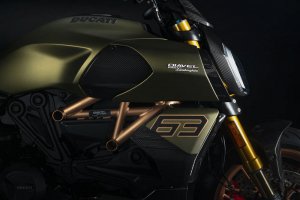 ducati diavel 1260 lamborghini 5