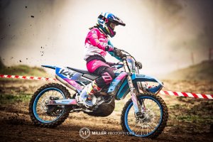 Gál Lili #4 motokrossz versenyző