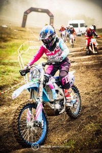 Gál Lili #4 motokrossz versenyző