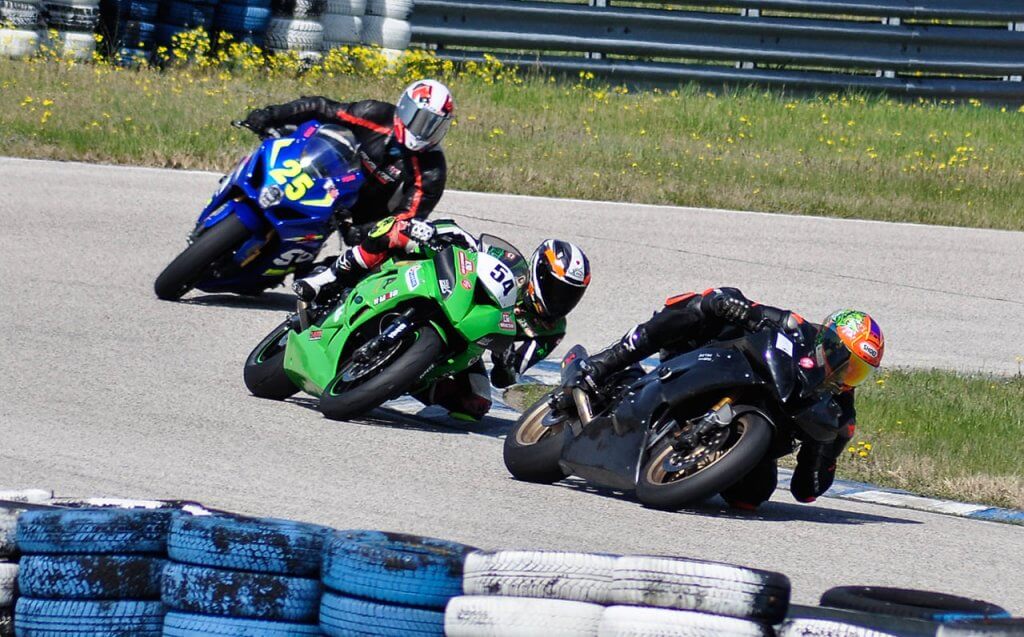 Track Angels Milyen motoros ruhát válasszak?