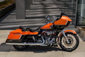 Harley-Davidson CVO Road Glide 2022