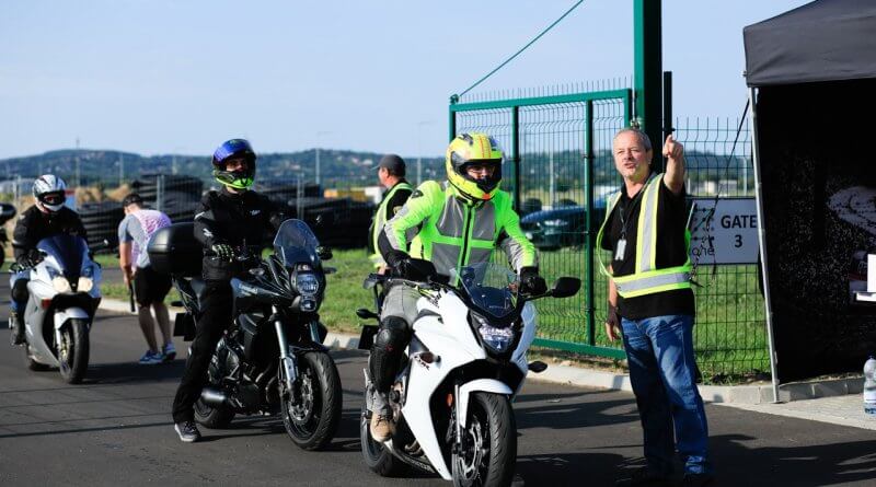 HUMDA Moto Safety 2022 Ingyenes vezetéstechnikai tréning motorosoknak