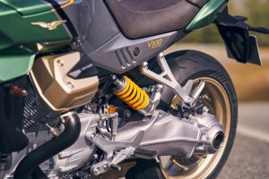 Moto Guzzi V100 mandello 2022
