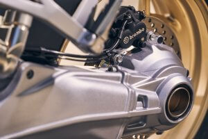 Moto Guzzi V100 mandello 2022