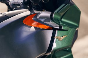 Moto Guzzi V100 mandello 2022
