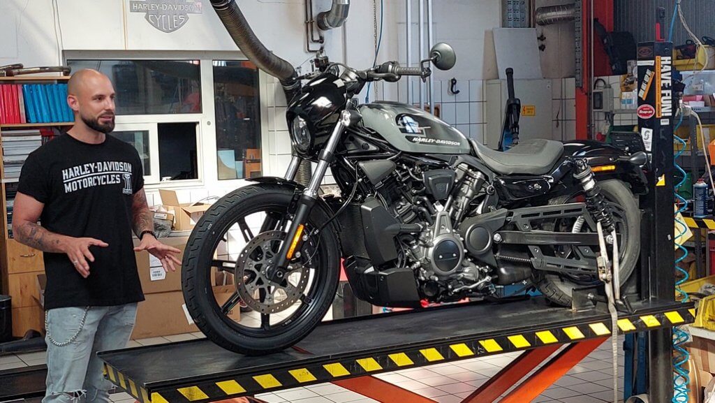 Elindult az egész országot átszelő, nagyszabású Open Road Tour 4 Harley-Davidson Nightster 2022