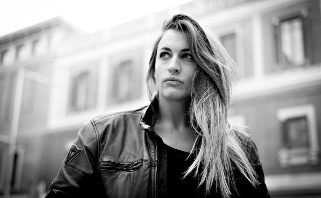 Miért veszik el a férfiak a motoros nők önbizalmát