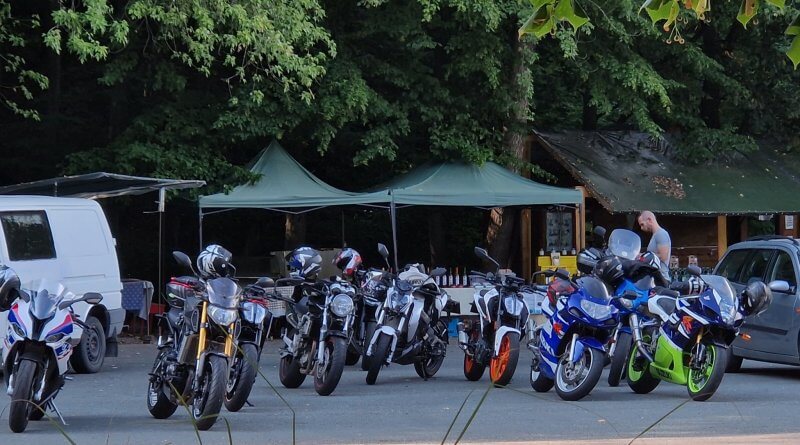 VASÁRNAP, 10:00 Túra az elhunyt motorosok emlékére I. Tesco, Eger