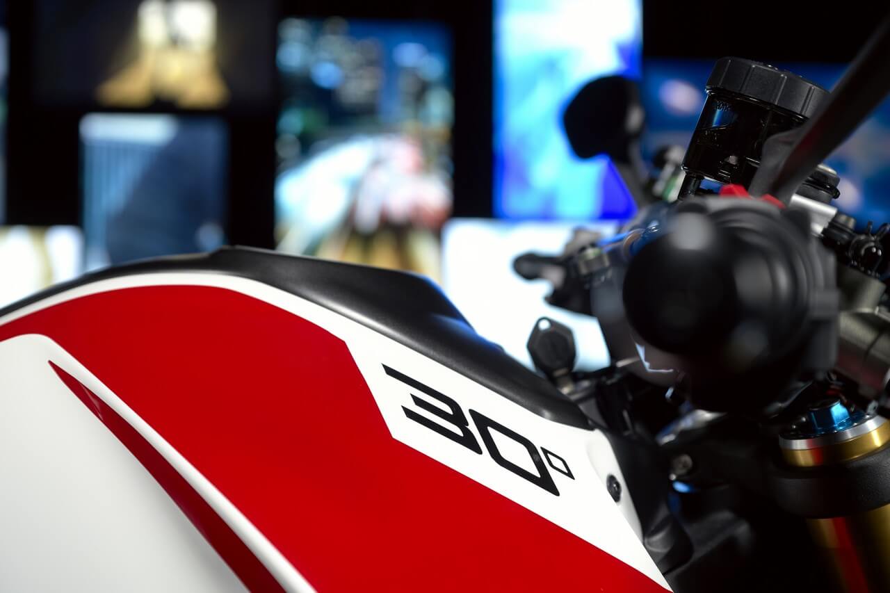 Ducati Monster 30° Anniversario jubileumi kiadás 2024
