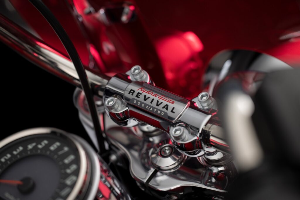 Harley-Davidson Icons motorkerékpár kollekció: Hydra-Glide Revival modell