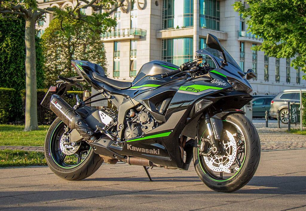 Kawasaki ZX-6R Ninja 2024 motorteszt