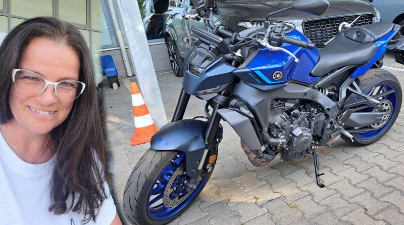 Yamaha MT-09 Császár Claudia