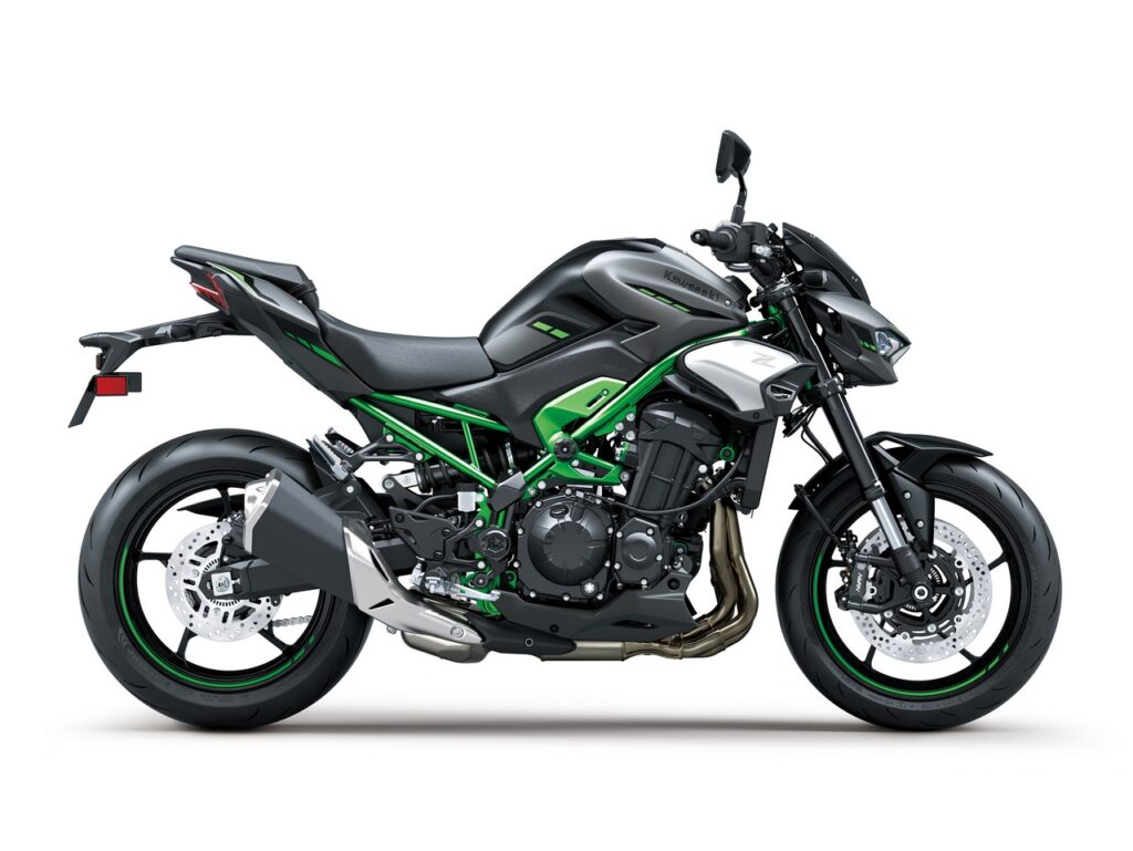 kawasaki z900 2025 11