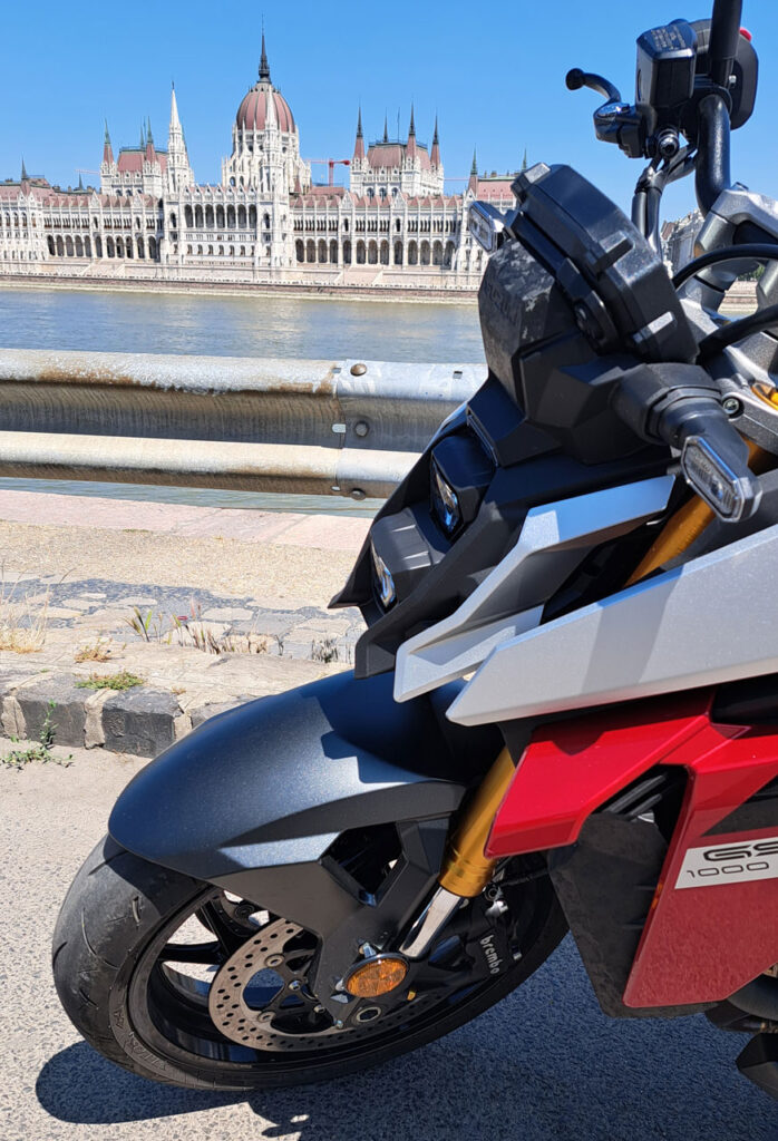 Vad streetfighter új köntösben: Suzuki GSX-S1000 Teszt 2025