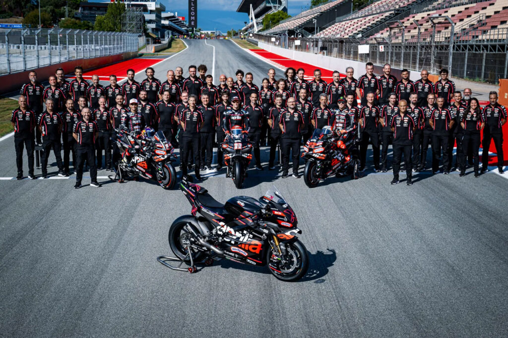Az Aprilia RSV4 X-GP ünnepli a márka 10 éves fennállását a MotoGP-ben