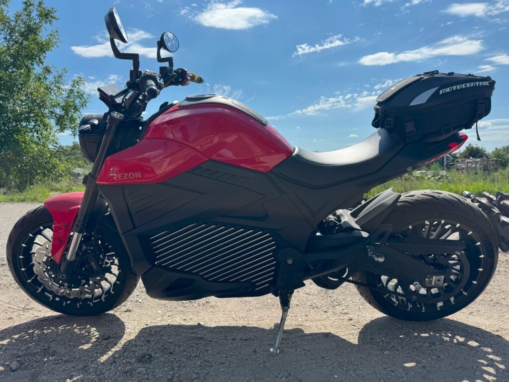 Rezon Bohemia elektromos motor teszt