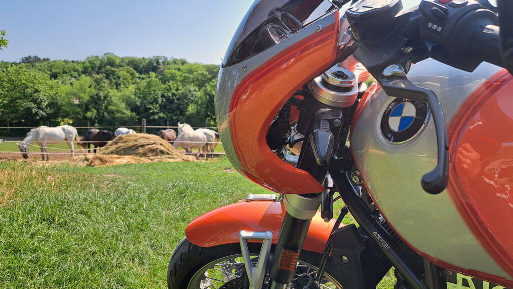 Minden kanyar egy új történet: BMW R 12 S 2025 teszt - VIDEÓVAL!!!