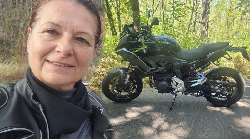 BMW F900 XR 2025 motorteszt