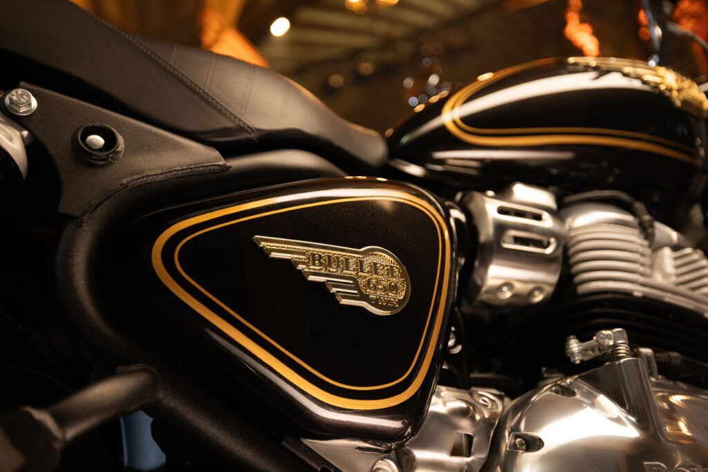 A Royal Albert Hall és a Royal Enfield közös dallama - VIDEÓVAL!!!