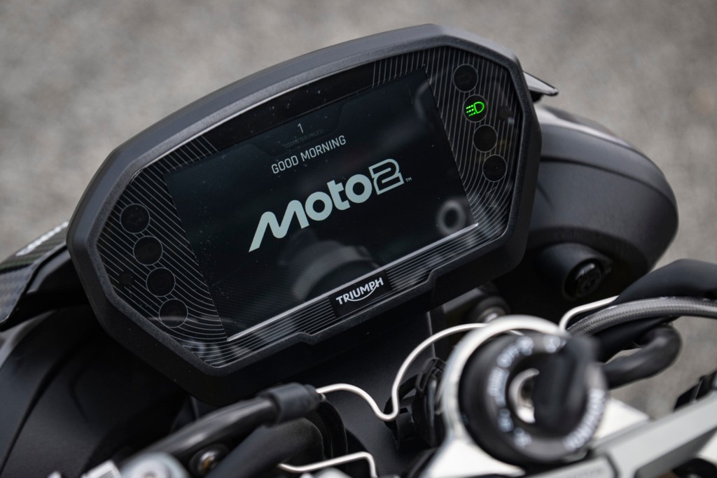 A Triumph Motorcycles és a MotoGP bemutta a két új Triumph Triple Trophy nyereménymotort
