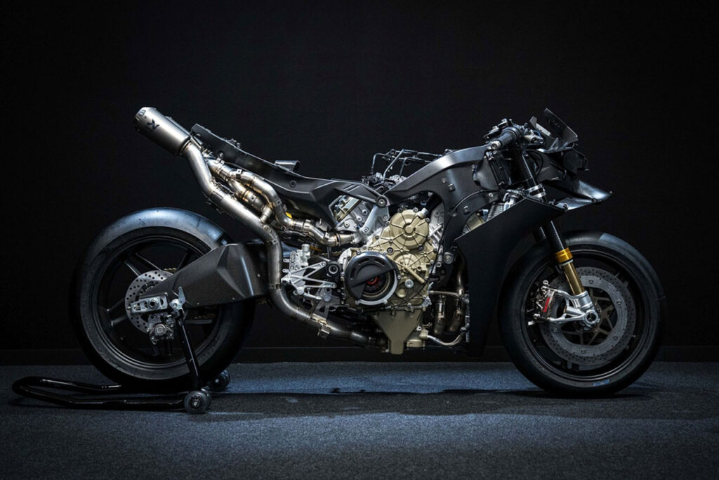 Ducati Superleggera V4 Centenario – amikor a „túl sok” még mindig nem elég