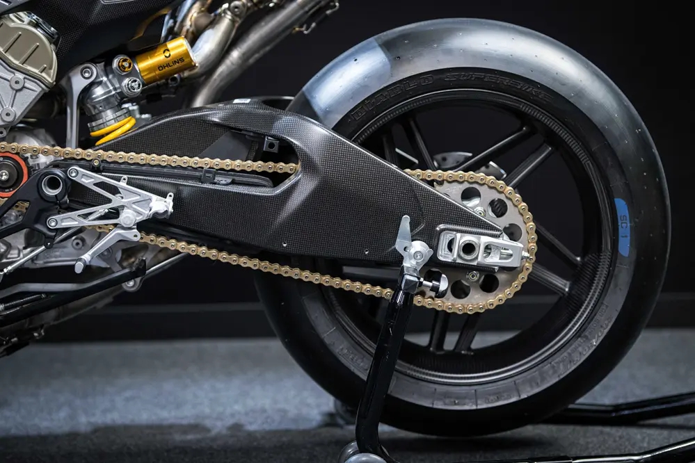 Ducati Superleggera V4 Centenario – amikor a „túl sok” még mindig nem elég