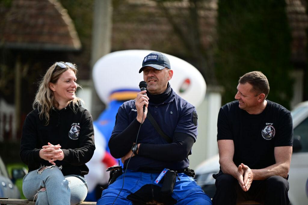 Két keréken nyitott szívvel Angyali Motorosok Közönségtalálkozó
