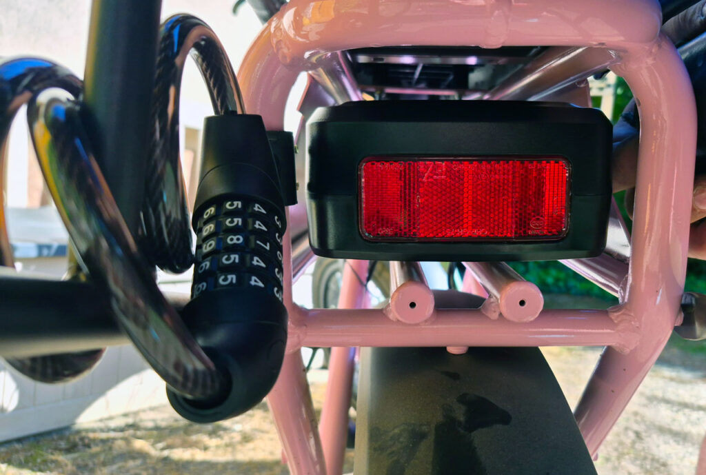 AVDLBIKE T7 elektromos bicikli első benyomások – amikor a városi bringa és a tank szerelemgyereke megszületik