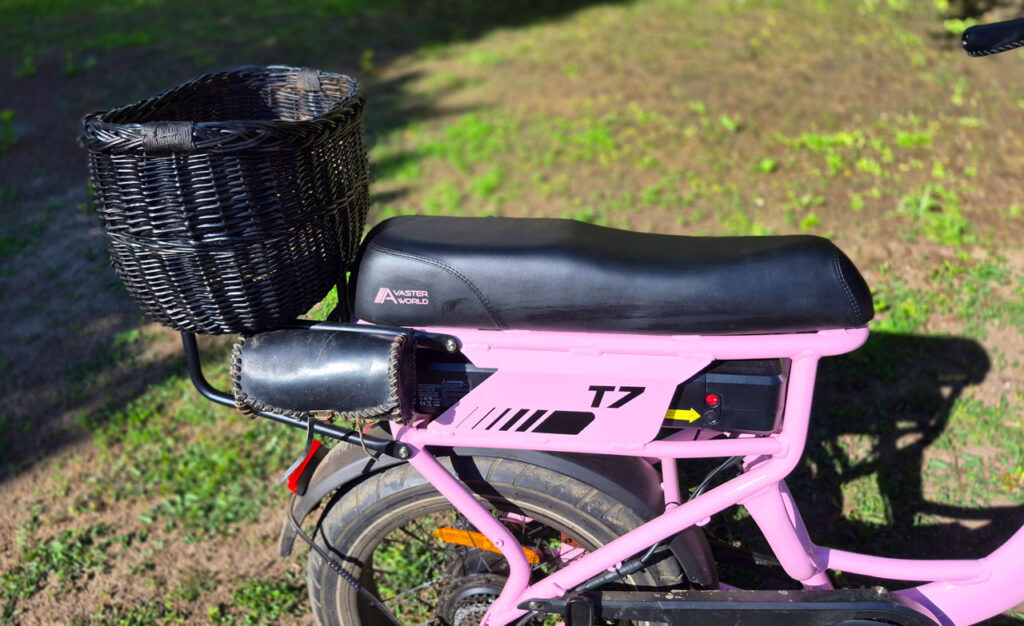 AVDLBIKE T7 elektromos bicikli első benyomások – amikor a városi bringa és a tank szerelemgyereke megszületik
