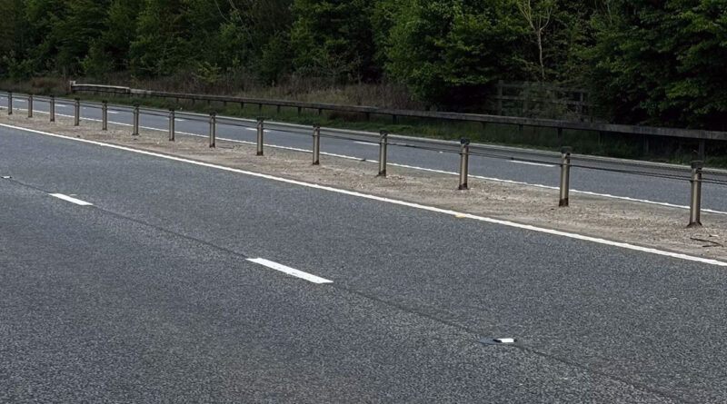 „Sajtvágó” szalagkorlátok ellen kampányolnak a motorosok – nálunk is lenne miről beszélni