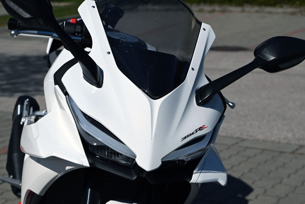 Kove 350 RR 2026 teszt – a Fényfúria - VIDEÓVAL!!! 5 Kove 350 RR 2026 teszt – a Fényfúria