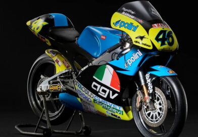 Valentino Rossi első GP-motorja kalapács alatt – eladó a legenda első győztes versenygépe